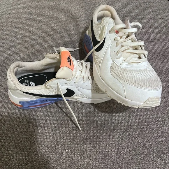 Nike Air Max Excee White Black Atomic Pink Women's Sz 10 Shoes DH1086-100 - Picture 1 of 6